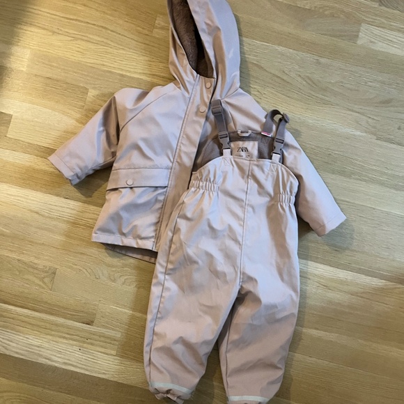 *LIKE NEW* Pink Zara Toddler Rain Jacket and Pants - Picture 1 of 7